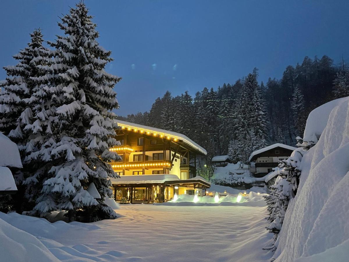 Gasthof Schlossberghof Lienz Bagian luar foto
